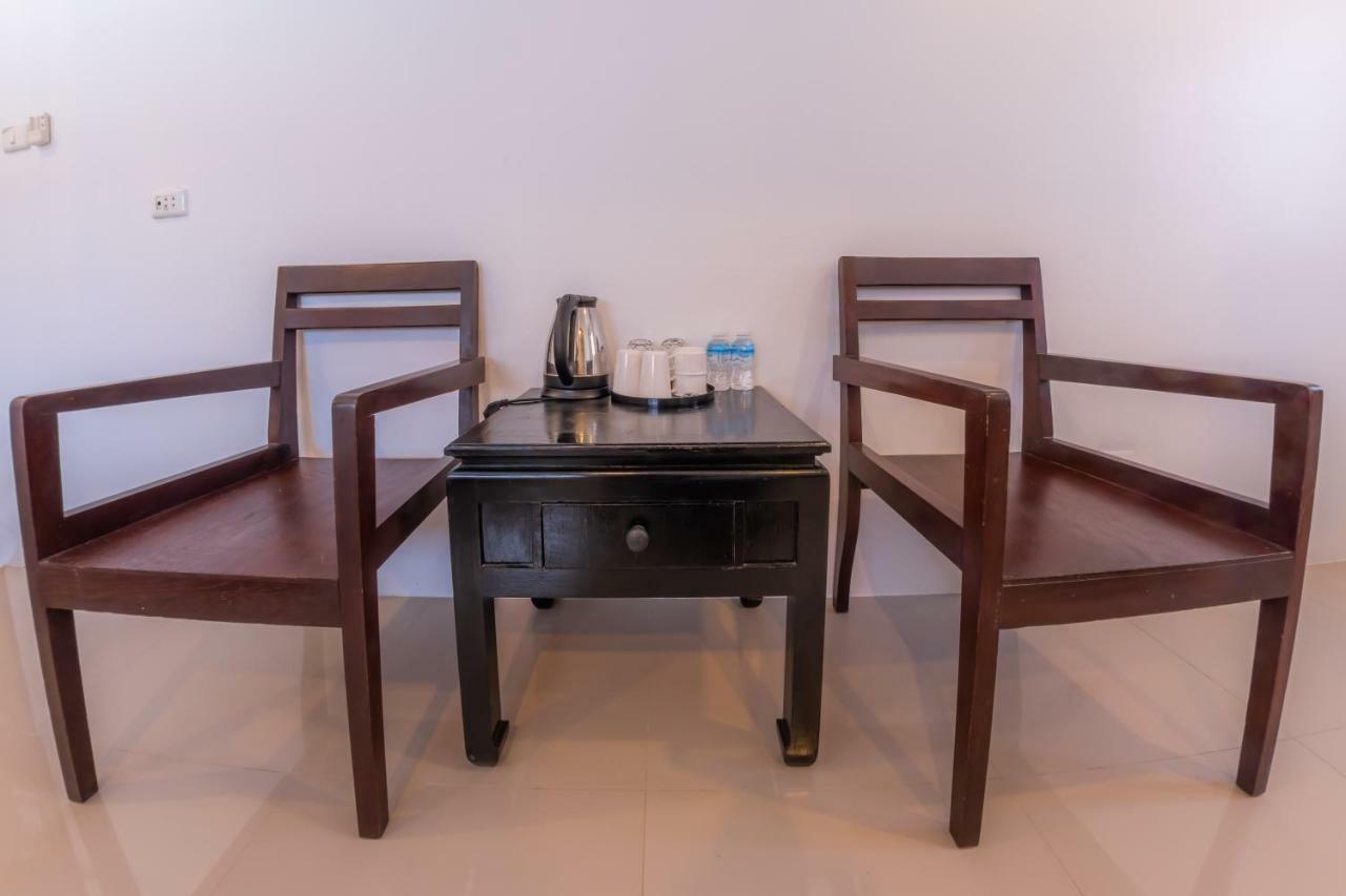 Enrico Hostel Patong Екстериор снимка